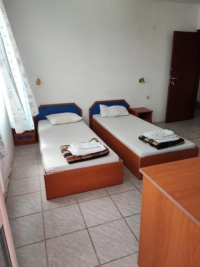 Fa Mol Lägenhet Slăntjev Brjag